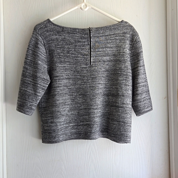 Ivanka Trump | Stylish Heathered Grey Crop Top - Picture 4 of 9